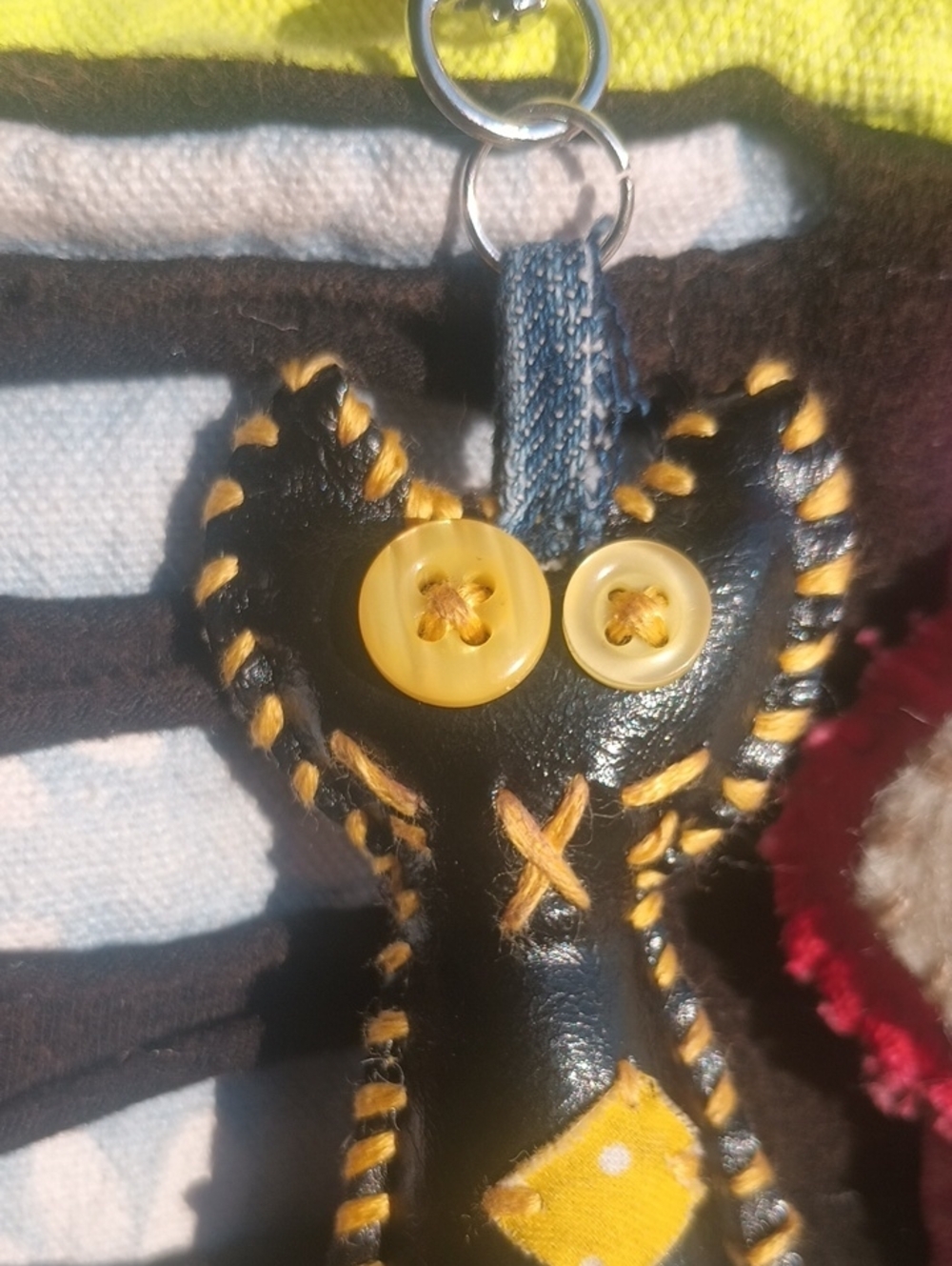 Handcrafted Faux Leather Cat Keychain - Picture 3 of 6